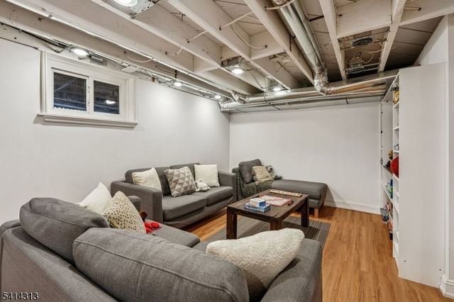 97 Montclair Ave, Montclair Twp., NJ 07042