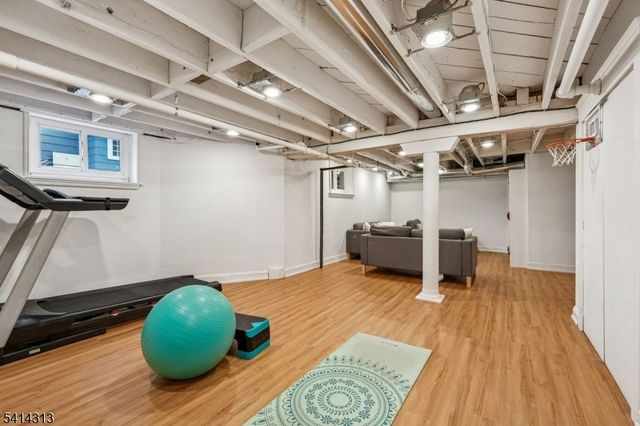 97 Montclair Ave, Montclair Twp., NJ 07042