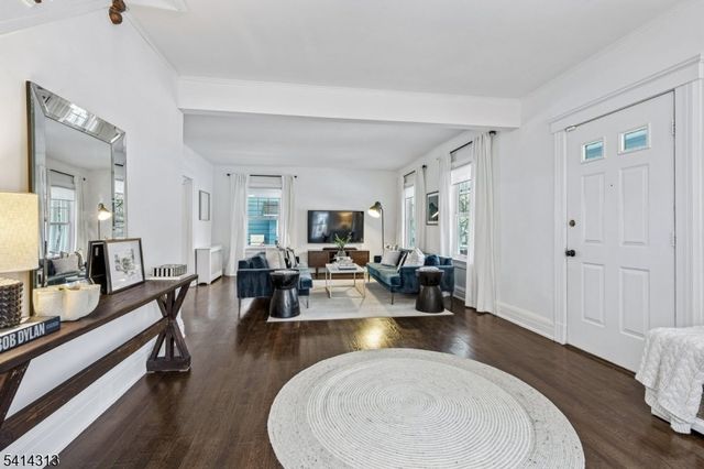 97 Montclair Ave, Montclair Twp., NJ 07042