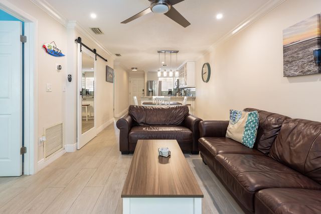 98222 Windward Avenue, Key Largo, FL 33037