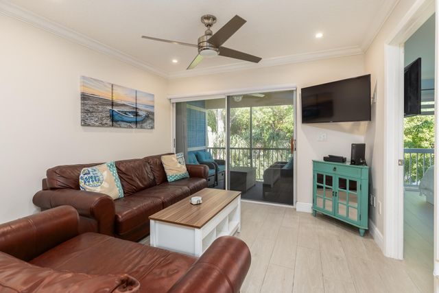 98222 Windward Avenue, Key Largo, FL 33037