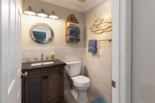 98222 Windward Avenue, Key Largo, FL 33037