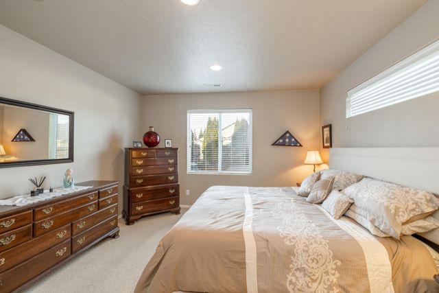 1316 W QUAIL CREST Ave, Spokane, WA 99224