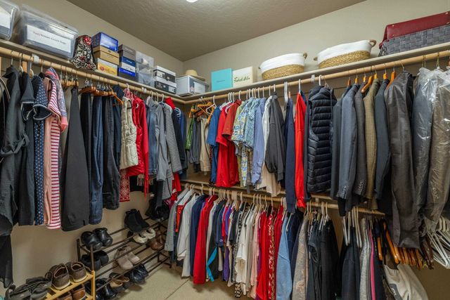 1316 W QUAIL CREST Ave, Spokane, WA 99224