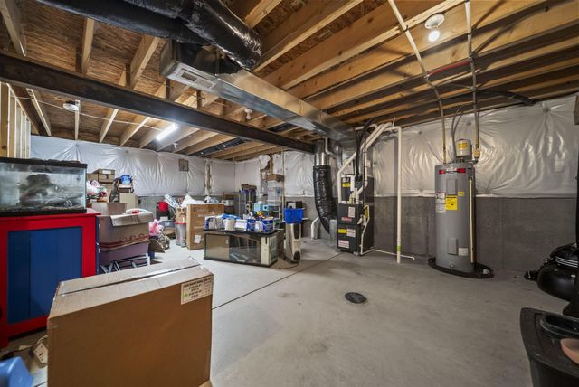 402 Golden Gate Avenue, Springfield, OH 45505