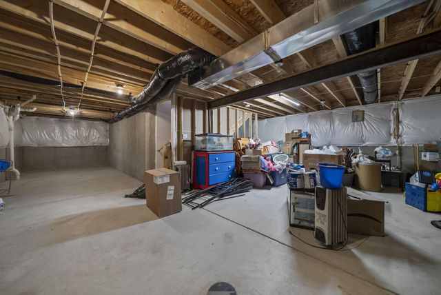 402 Golden Gate Avenue, Springfield, OH 45505