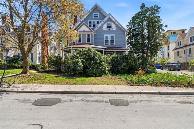 97 Sewall Ave 5, Brookline, MA 02446