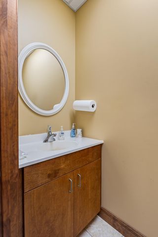 17 Plaza Dr., Hattiesburg, MS 39402