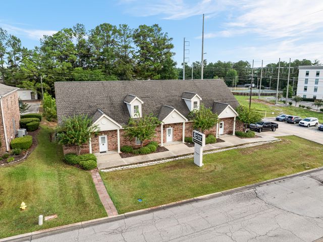 17 Plaza Dr., Hattiesburg, MS 39402