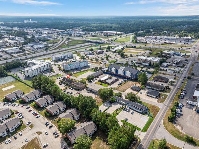 17 Plaza Dr., Hattiesburg, MS 39402