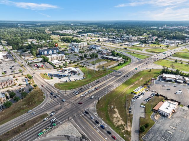 17 Plaza Dr., Hattiesburg, MS 39402