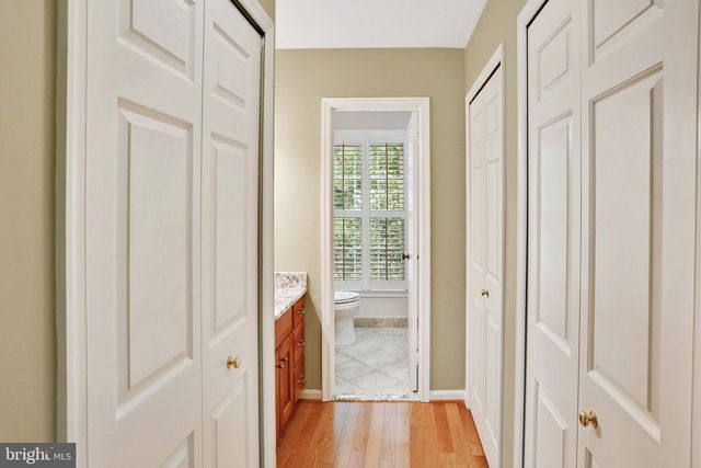13058 FARTHINGALE DR, Herndon, VA 20171