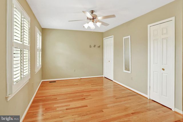 13058 FARTHINGALE DR, Herndon, VA 20171