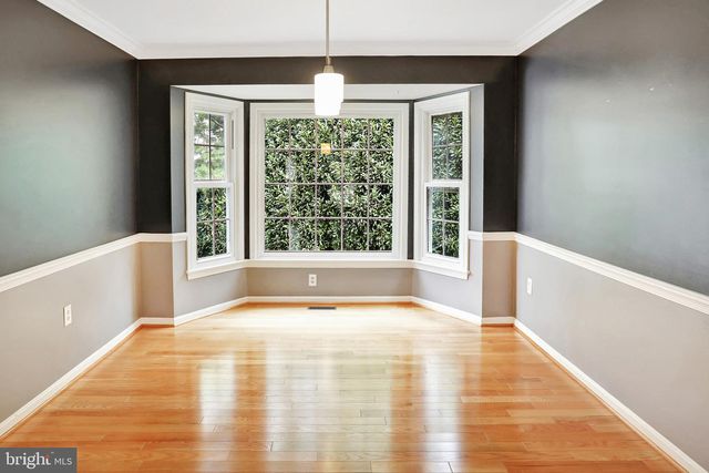 13058 FARTHINGALE DR, Herndon, VA 20171