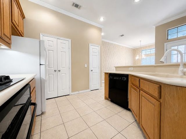 508 Phillip Drive, Cedar Hill, TX 75104