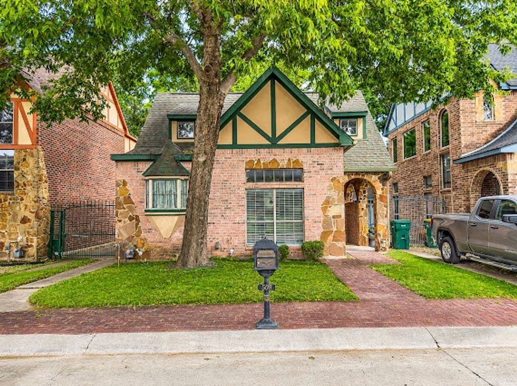 508 Phillip Drive, Cedar Hill, TX 75104