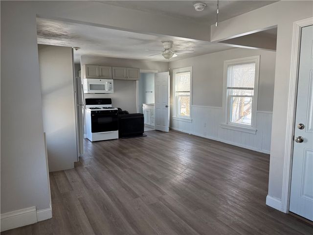 251 High Street 4, Cumberland, RI 02864