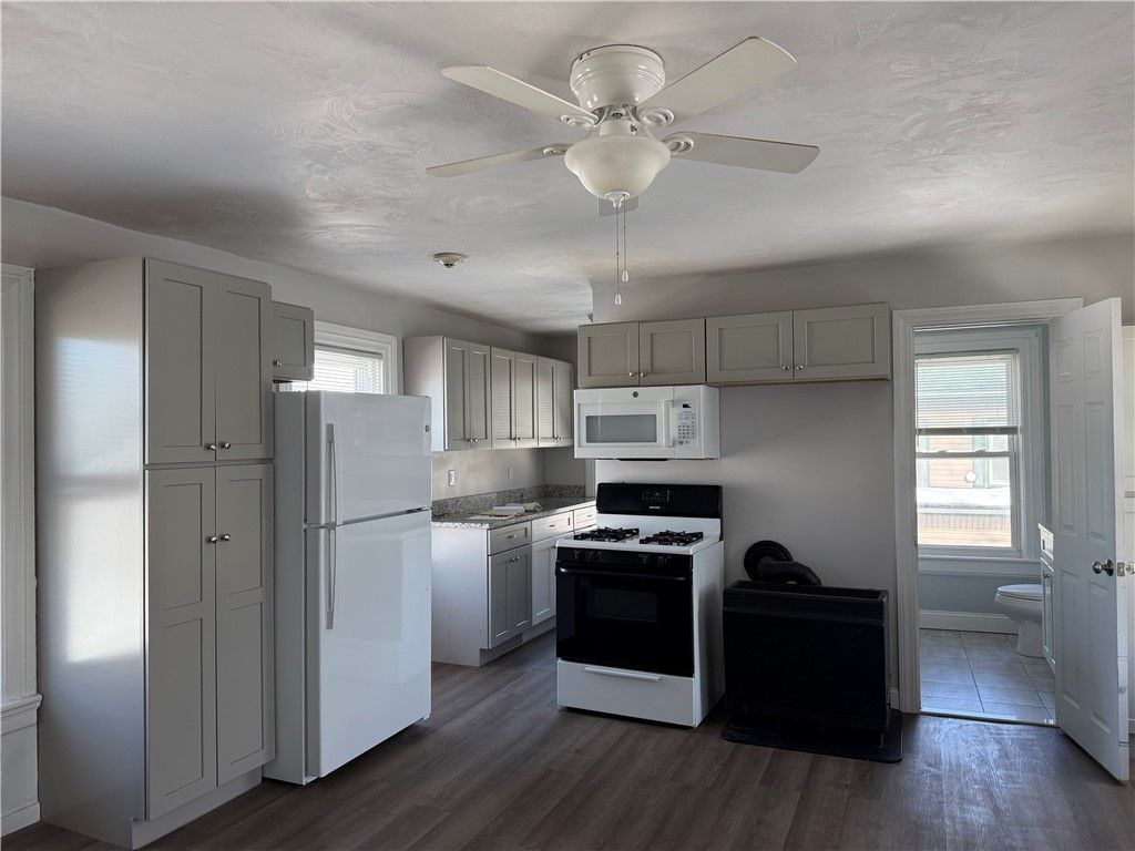 251 High Street 4, Cumberland, RI 02864