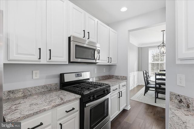 46164 CHESTER TER, Sterling, VA 20165