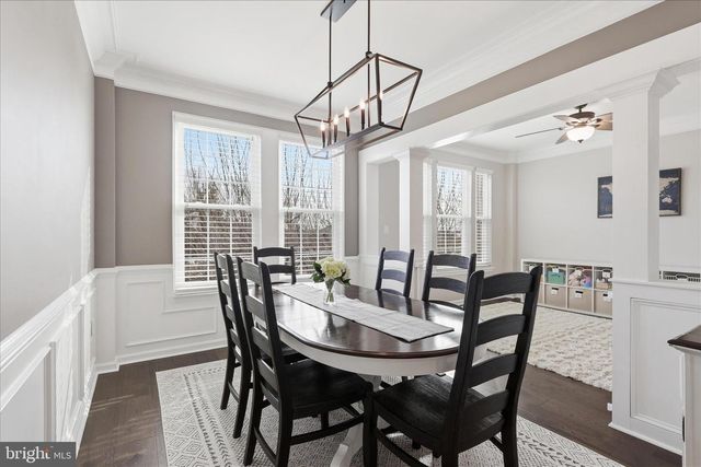 46164 CHESTER TER, Sterling, VA 20165