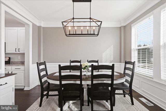 46164 CHESTER TER, Sterling, VA 20165