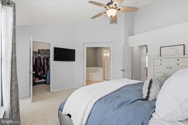 46164 CHESTER TER, Sterling, VA 20165