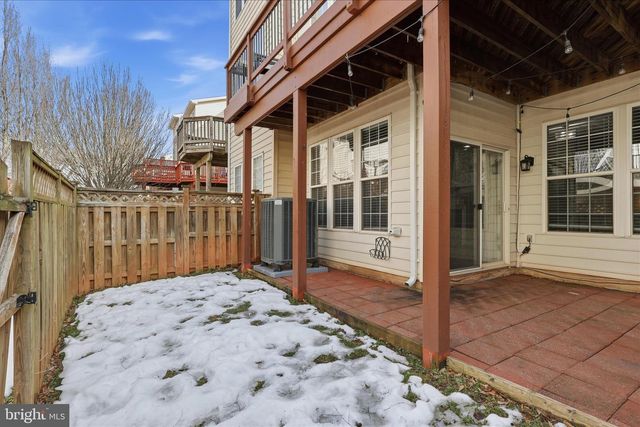 46164 CHESTER TER, Sterling, VA 20165