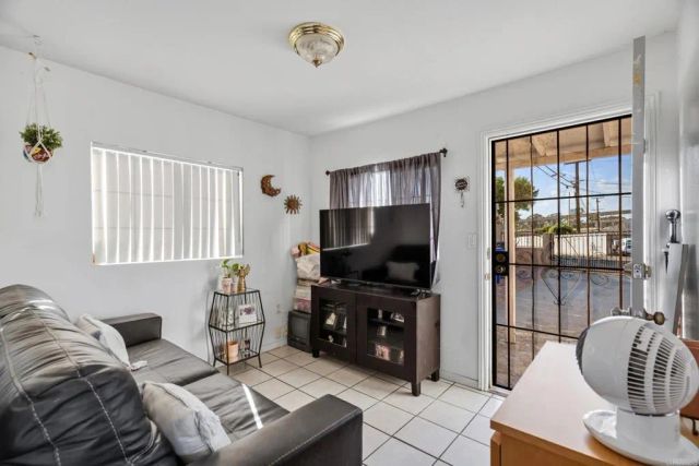 140 Palm Ave, National City, CA 91950
