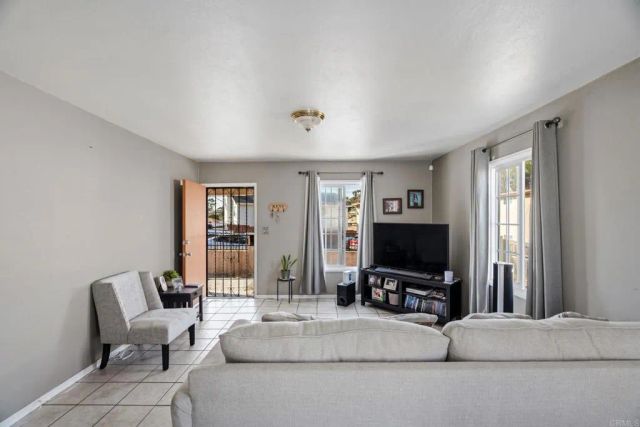 140 Palm Ave, National City, CA 91950