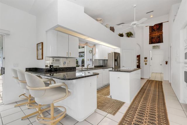 1040 HARBOUR WAY PLACE, Punta Gorda, FL 33983