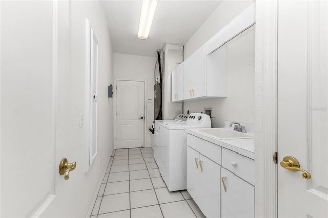 1040 HARBOUR WAY PLACE, Punta Gorda, FL 33983