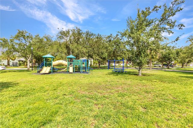 1040 HARBOUR WAY PLACE, Punta Gorda, FL 33983