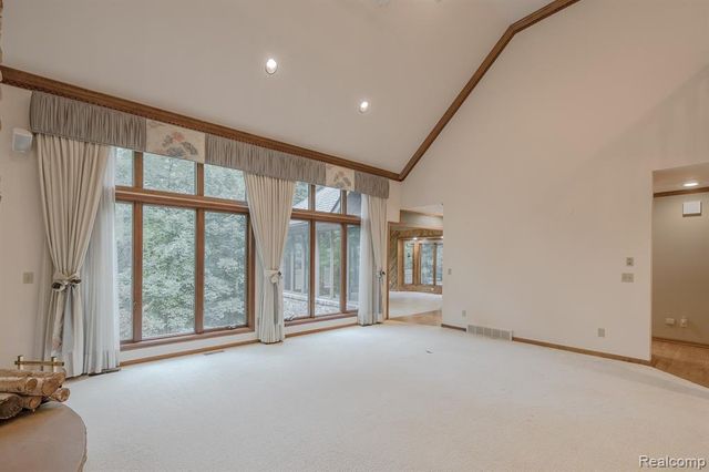 805 Maple Road, Ortonville, MI 48462