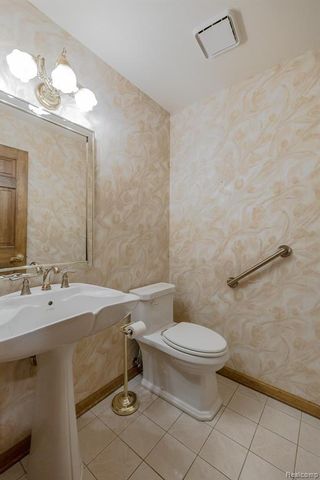 805 Maple Road, Ortonville, MI 48462