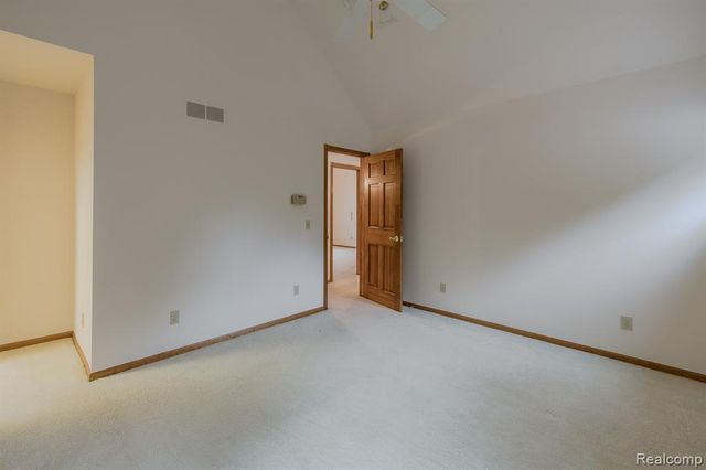 805 Maple Road, Ortonville, MI 48462
