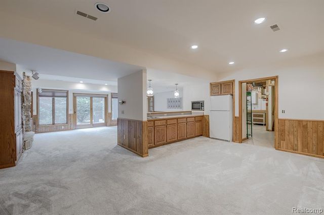 805 Maple Road, Ortonville, MI 48462