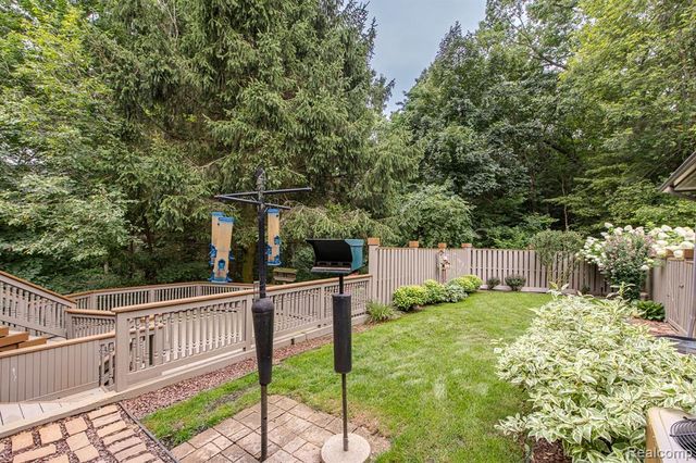 805 Maple Road, Ortonville, MI 48462