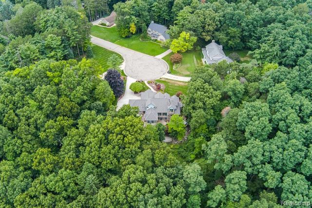 805 Maple Road, Ortonville, MI 48462
