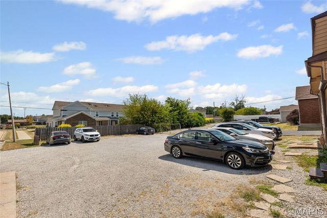 1518 Vandalia Street, Collinsville, IL 62234