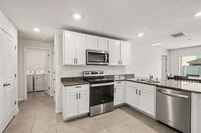 10213 CLOUDBURST COURT, Riverview, FL 33578