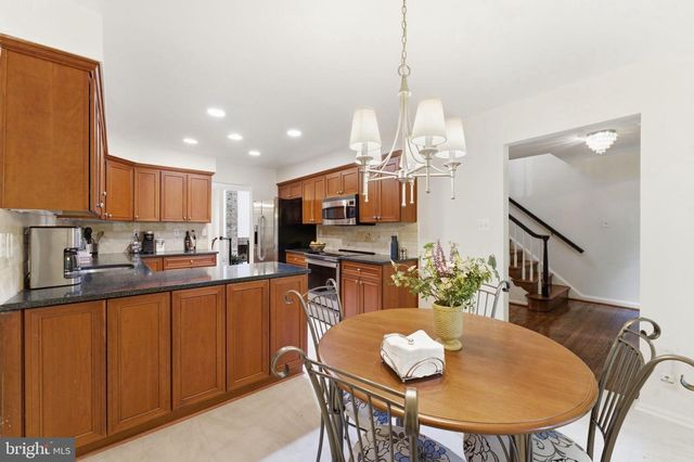 12002 GATEWATER DR, Potomac, MD 20854