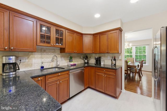 12002 GATEWATER DR, Potomac, MD 20854