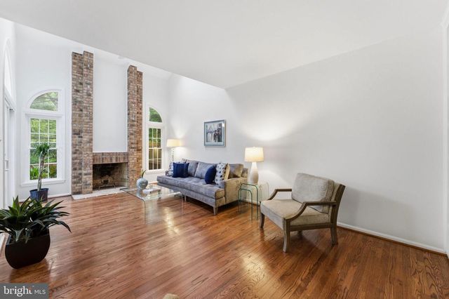 12002 GATEWATER DR, Potomac, MD 20854