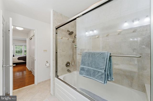 12002 GATEWATER DR, Potomac, MD 20854