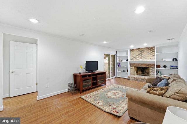 12002 GATEWATER DR, Potomac, MD 20854
