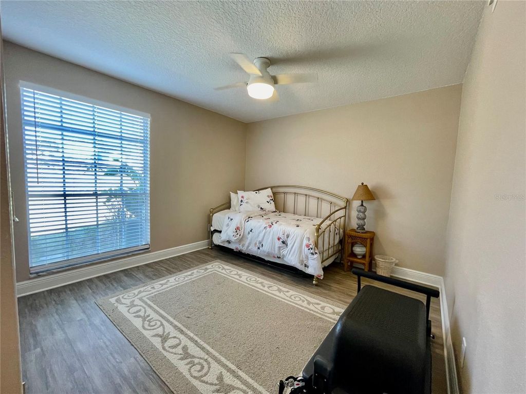 Image 12 of property listing at 305 WYMORE ROAD 101, Altamonte Springs, FL 32714