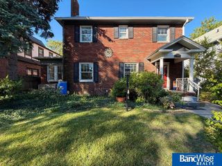 1245 S 26th Street, Lincoln, NE 68502