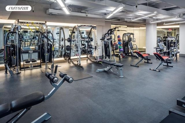 416 W 52ND Street TH221, New York City, NY 10019