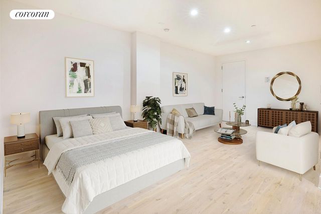 416 W 52ND Street TH221, New York City, NY 10019