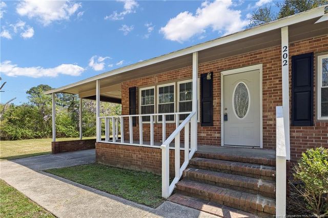 202 Mercer Street, Red Springs, NC 28384